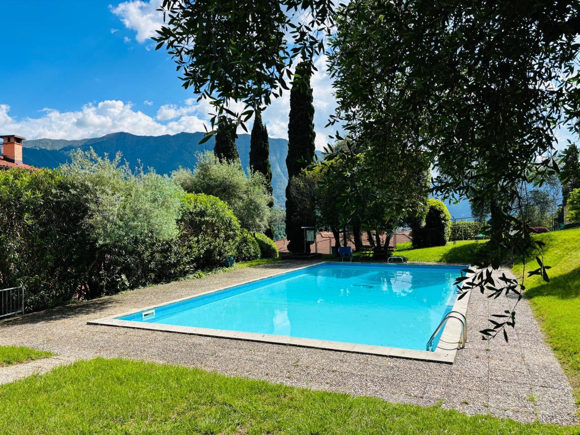 Apartment Bella Vista In Mezzegra With Pool Sleeps 6- By Italian Apartments Eksteriør bilde