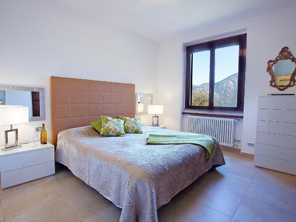 Apartment Bella Vista In Mezzegra With Pool Sleeps 6- By Italian Apartments Eksteriør bilde