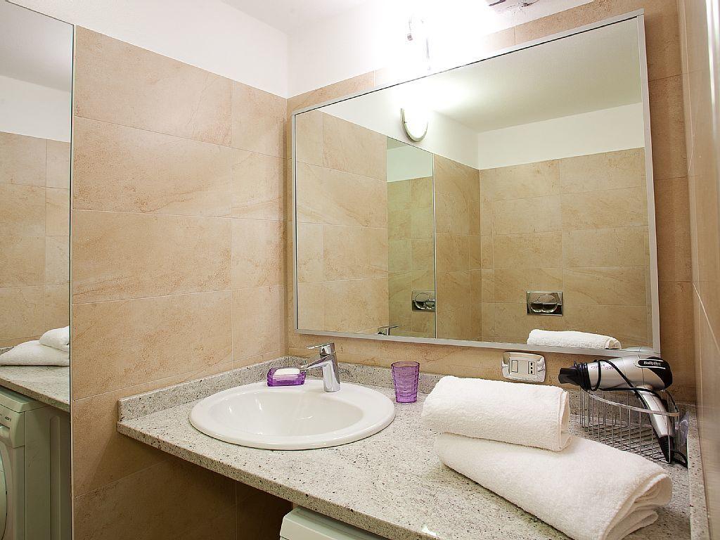 Apartment Bella Vista In Mezzegra With Pool Sleeps 6- By Italian Apartments Eksteriør bilde